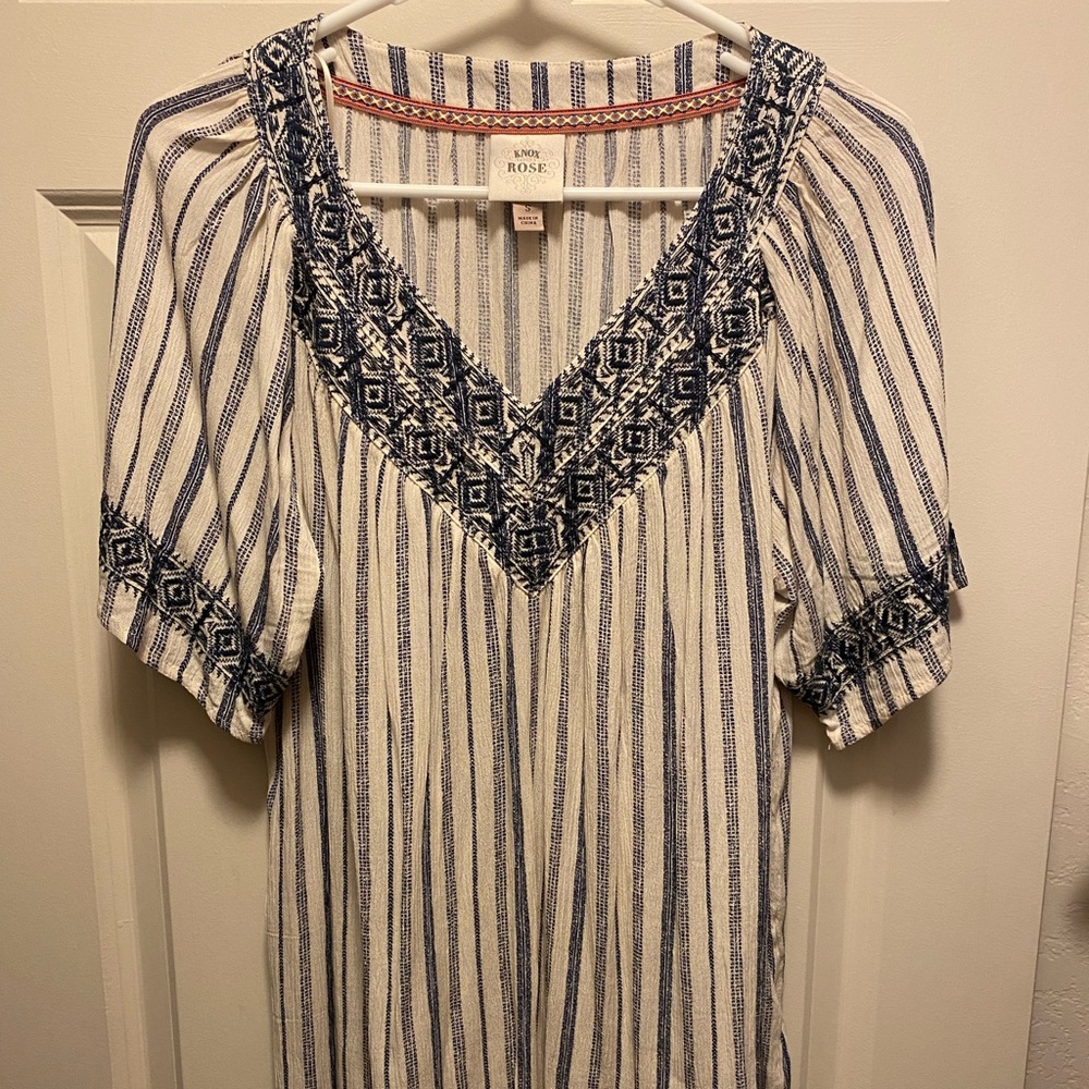 Knox Rose flowy top Size Small (runs large) NWOT